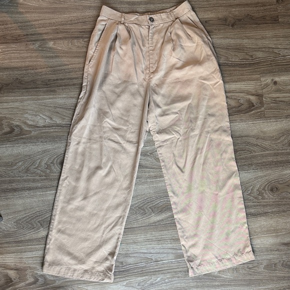 Reformation Pants - Reformation Mason Light Beige High-Waist 100% Tencel Pants Size: 4